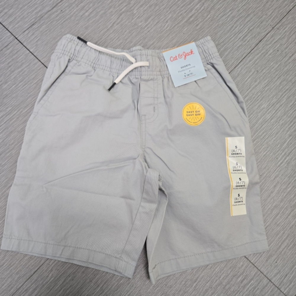 Boys 'Playwear' At the knee' Pull-On Shorts- Cat & Jack - Light Gray - S(6-7)